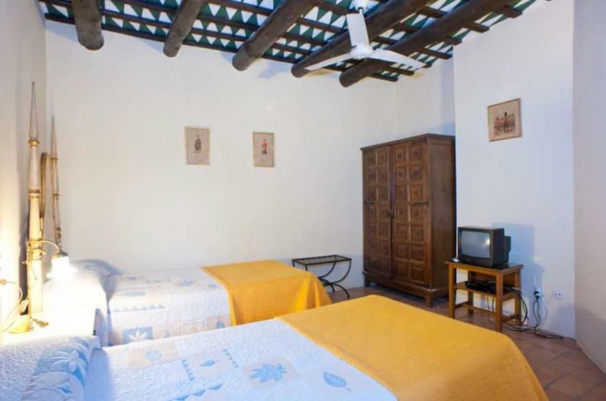 Hostal La Riera Torroella de Montgrí Zewnętrze zdjęcie